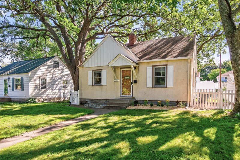 4507 5th St NE, Columbia Heights, MN 55421