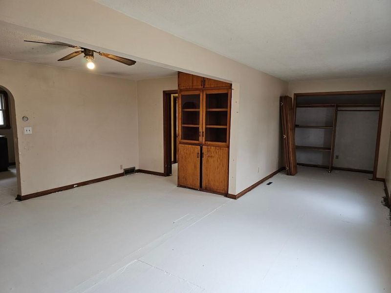 703 Muir Ave, Jackson, MN 56143