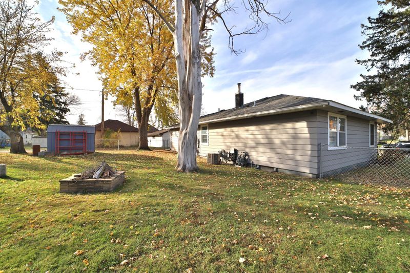 212 8th St NE, Staples, MN 56479