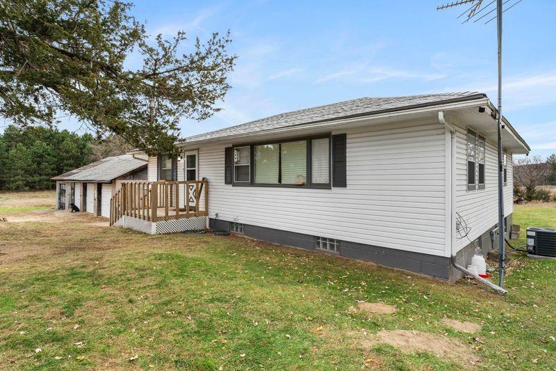 32536 Jackson Rd NE, Cambridge, MN 55008
