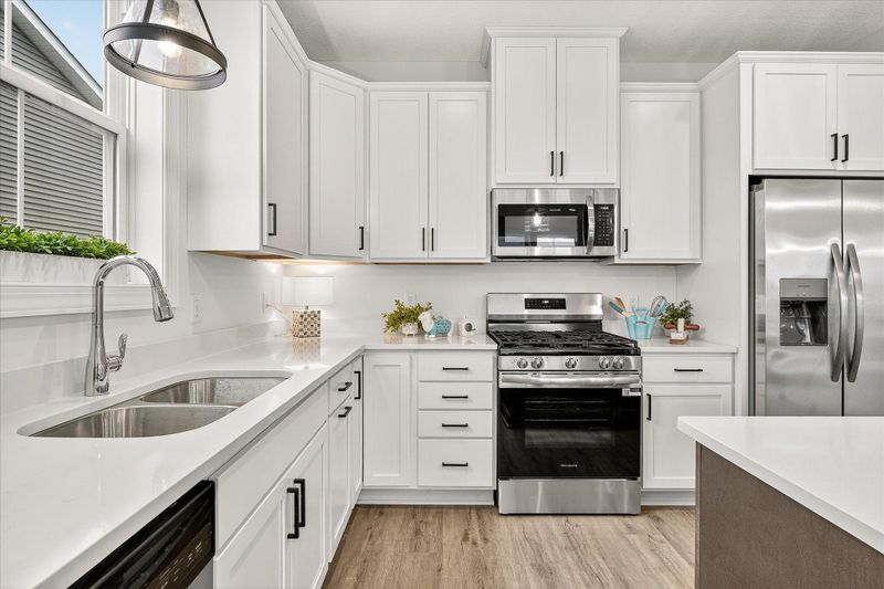 1580 Philipp Way, Shakopee, MN 55379