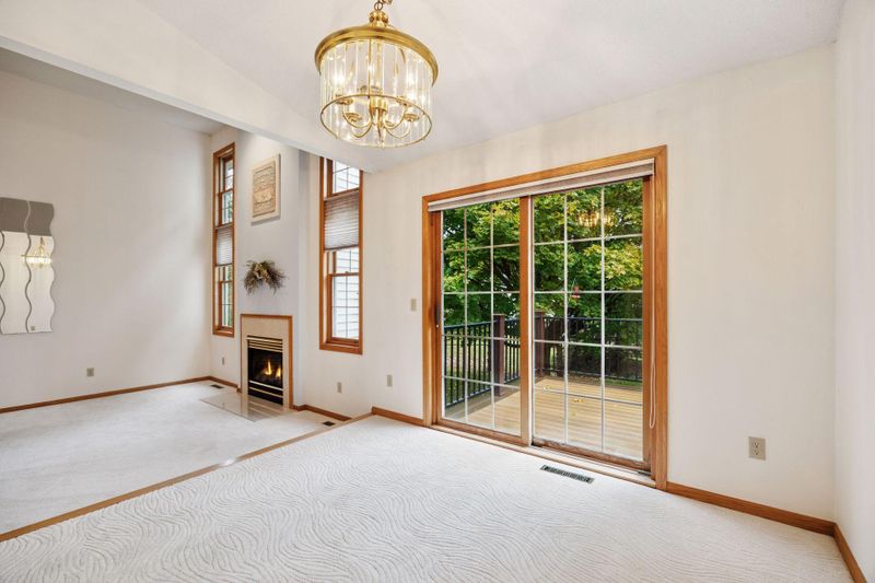 569 Coventry Pw, Eagan, MN 55123
