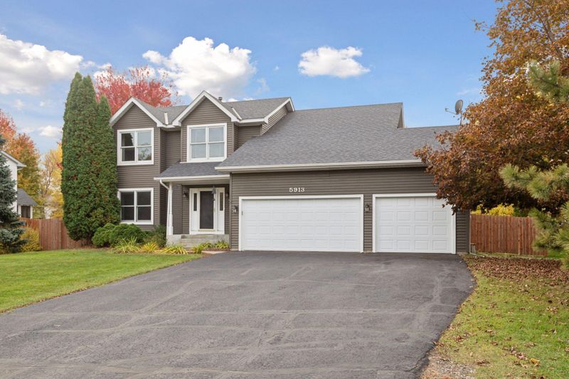 5913 Red Pine Blvd, White Bear Twp, MN 55110