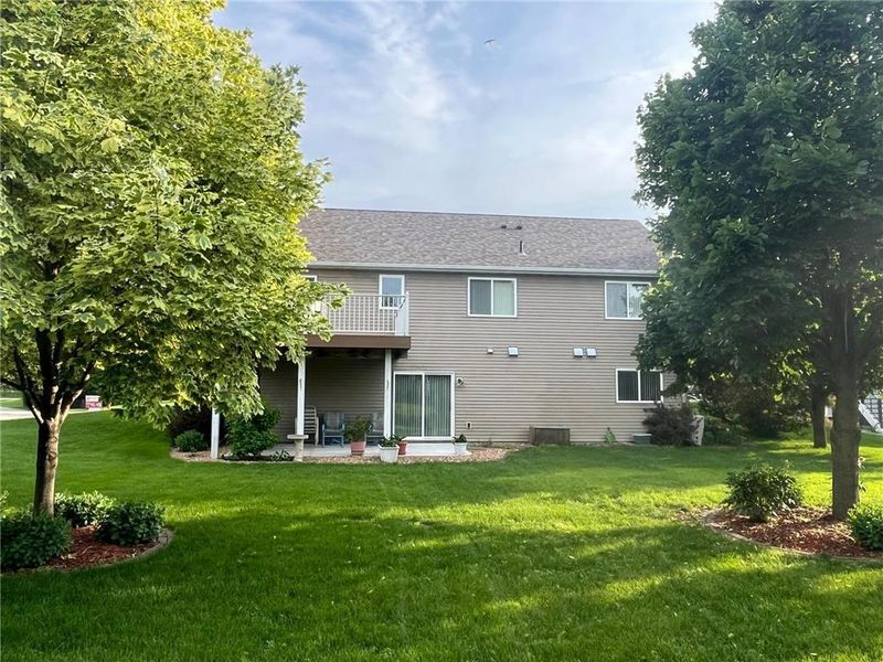 1093 Pinehurst Ln, Jordan, MN 55352