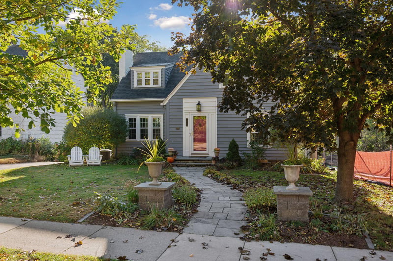 4049 Sunnyside Rd, Edina, MN 55424