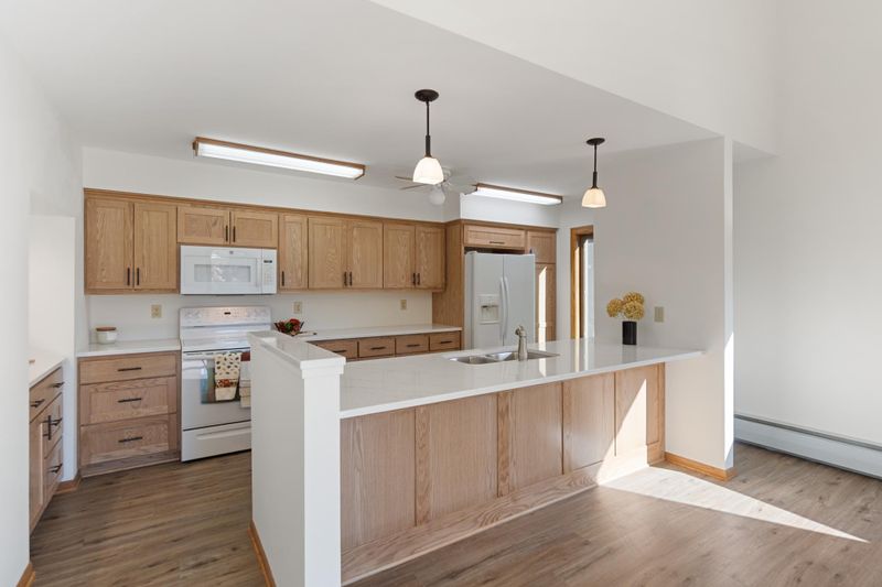 2307 Carver Ave E, Maplewood, MN 55119