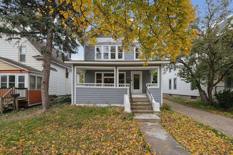 1085 16th Ave SE, Minneapolis, MN 55414