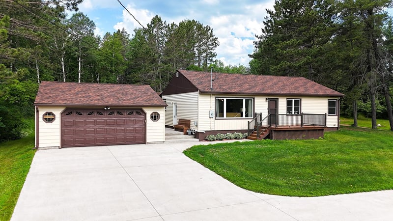 3943 Haines Rd, Hermantown, MN 55811