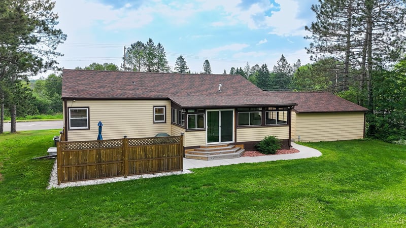 3943 Haines Rd, Hermantown, MN 55811