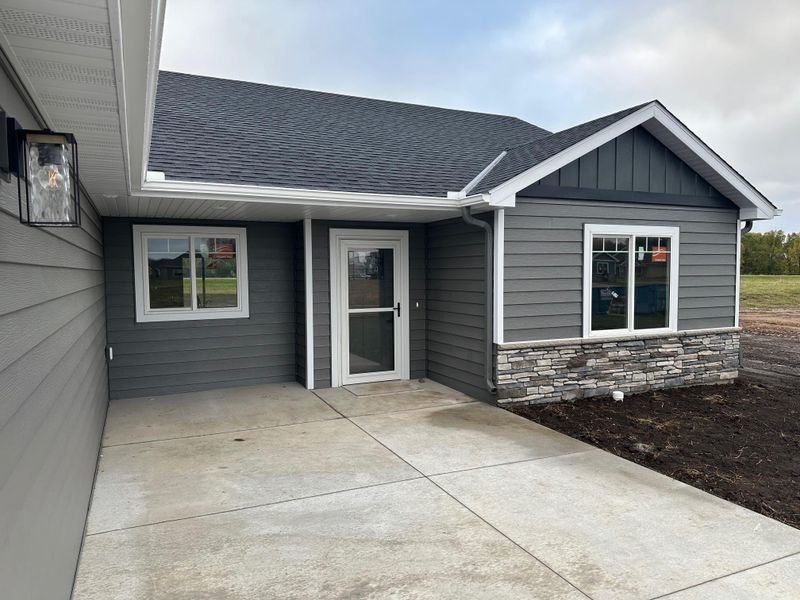 64 Meadow Ln, Cold Spring, MN 56320