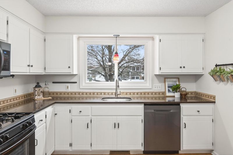 2602 93rd Trl, Brooklyn Park, MN 55444
