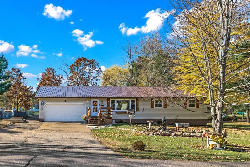 1520 Watt Ave, Fall Creek, WI 54742