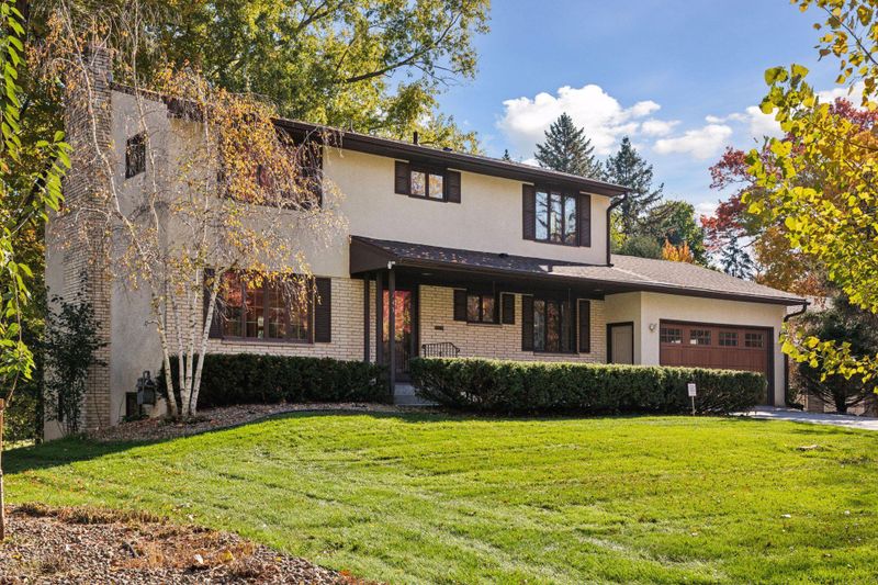245 Ashley Rd, Hopkins, MN 55343