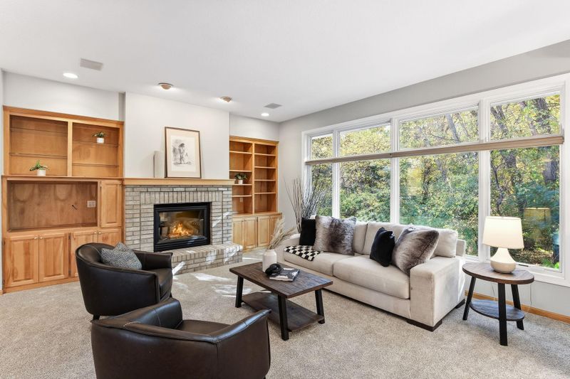 2026 Safari Heights Trl, Eagan, MN 55122
