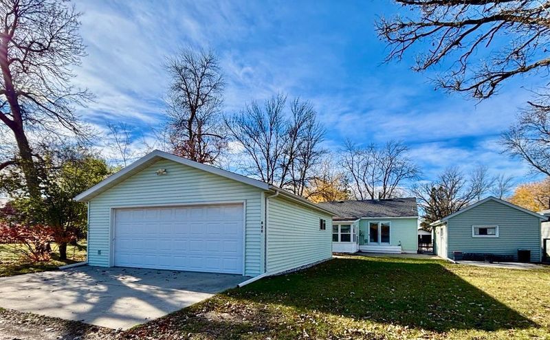 820 Tindolph Ave S, Thief River Falls, MN 56701