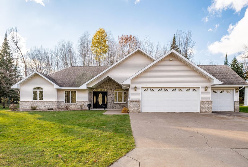 1325 22nd St, Cloquet, MN 55720