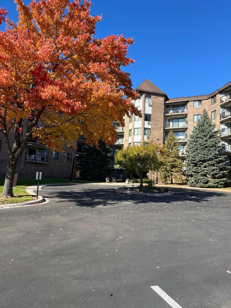 2601 Kenzie Ter #512, Saint Anthony, MN 55418