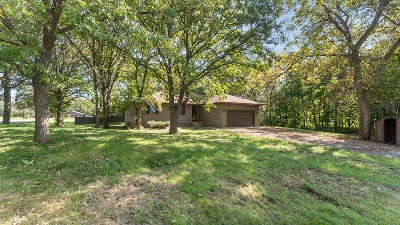 135 Linden Ave, Alexandria, MN 56308