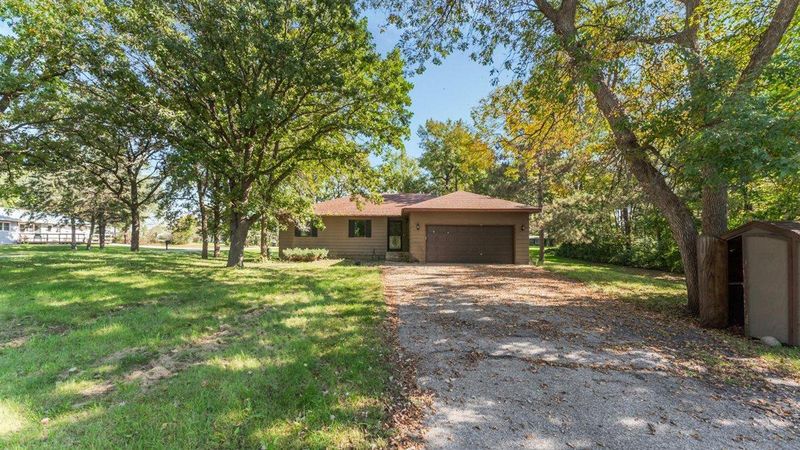 135 Linden Ave, Alexandria, MN 56308