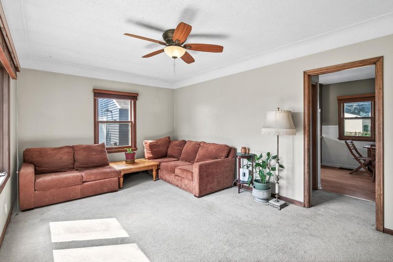 130 17th Ave S, Hopkins, MN 55343