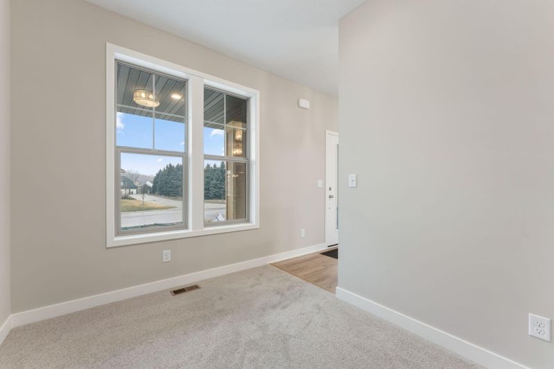 7427 Water St, Shakopee, MN 55379