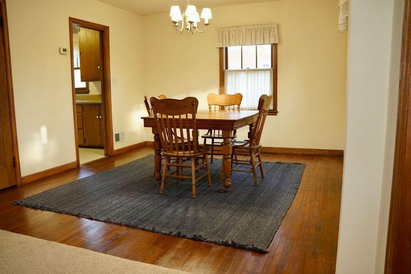 113 E 4th St, Monticello, MN 55362
