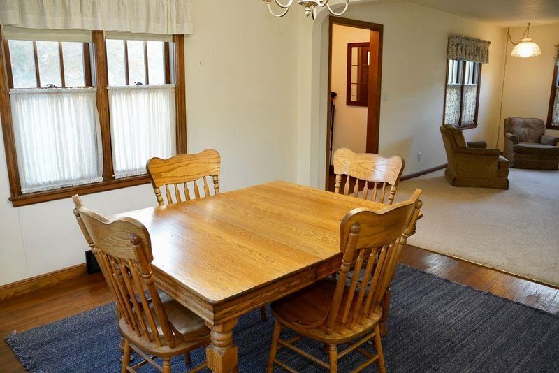 113 E 4th St, Monticello, MN 55362