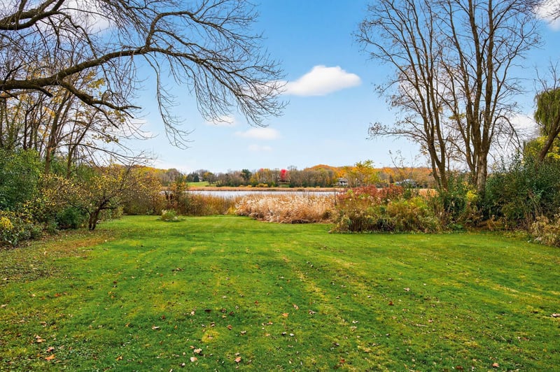 915 N Brown Rd, Orono, MN 55356
