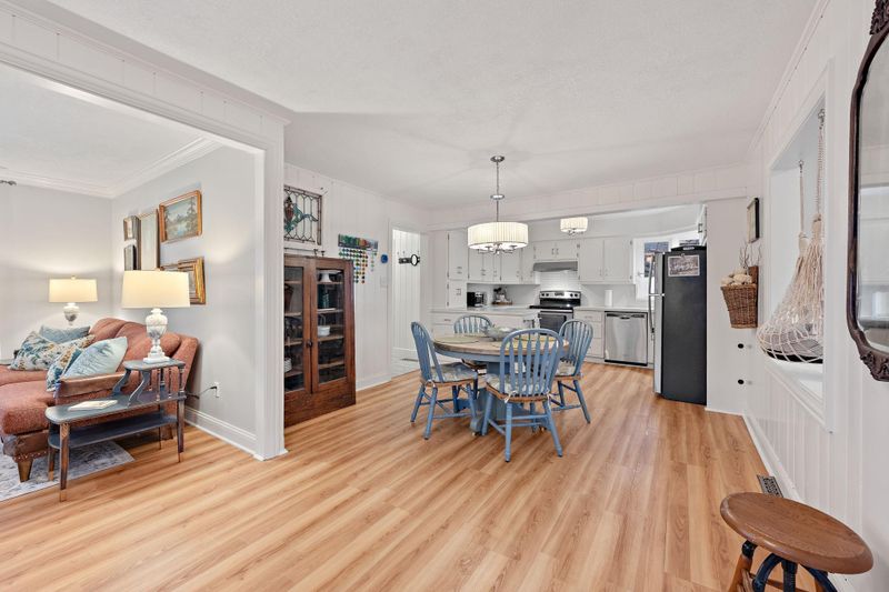 6019 Cherrywood Rd, Mound, MN 55364