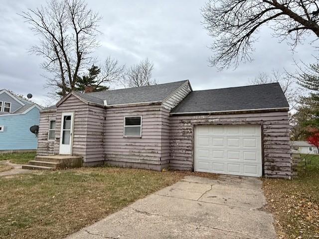 700 Drake Ave, Windom, MN 56101