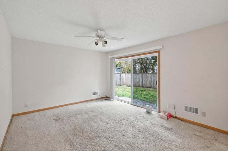 7772 Dunmore Rd, Woodbury, MN 55125