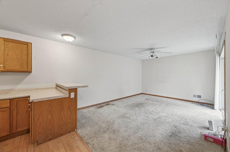 7772 Dunmore Rd, Woodbury, MN 55125
