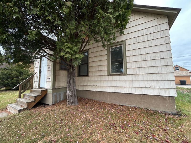 619 13th St S, Virginia, MN 55792