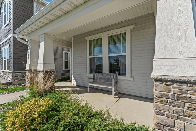8154 Arrowwood Ln N, Maple Grove, MN 55369