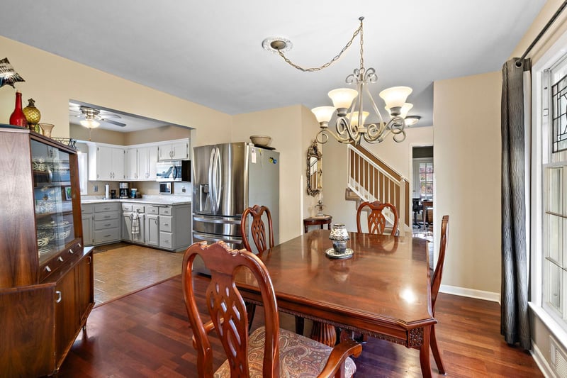 640 Orchard Park Rd, Long Lake, MN 55356