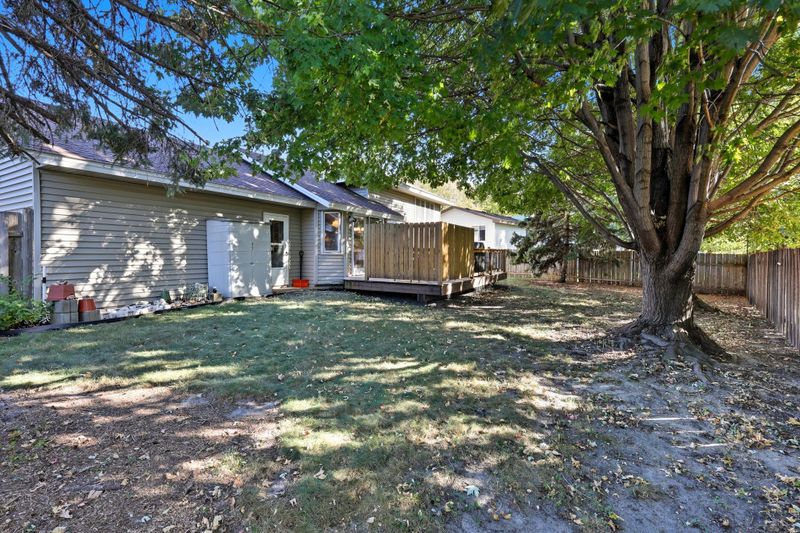 8349 Sheridan Ave N, Brooklyn Park, MN 55444