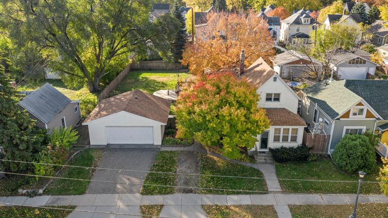 1318 Taylor Ave, Saint Paul, MN 55104