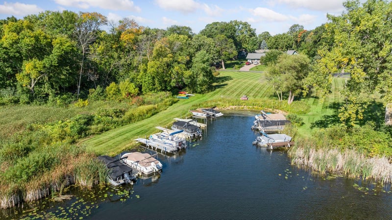 6330 Cypress Dr, Chanhassen, MN 55331
