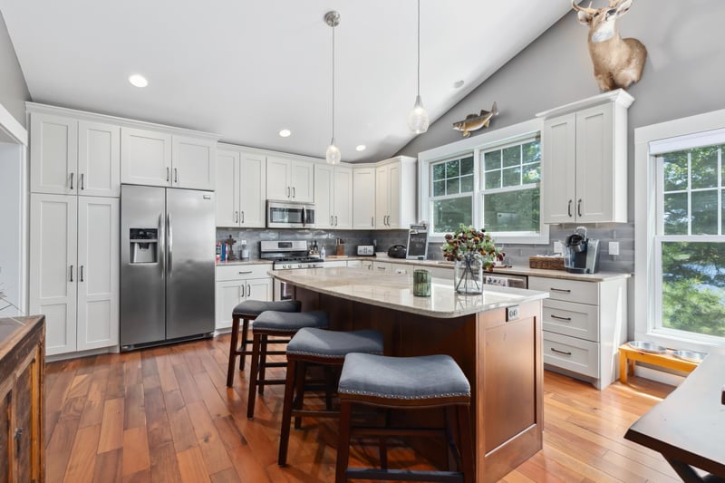 8020 Ridge Rd, Nisswa, MN 56468