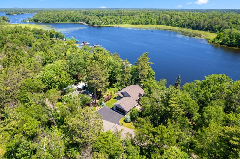 8020 Ridge Rd, Nisswa, MN 56468