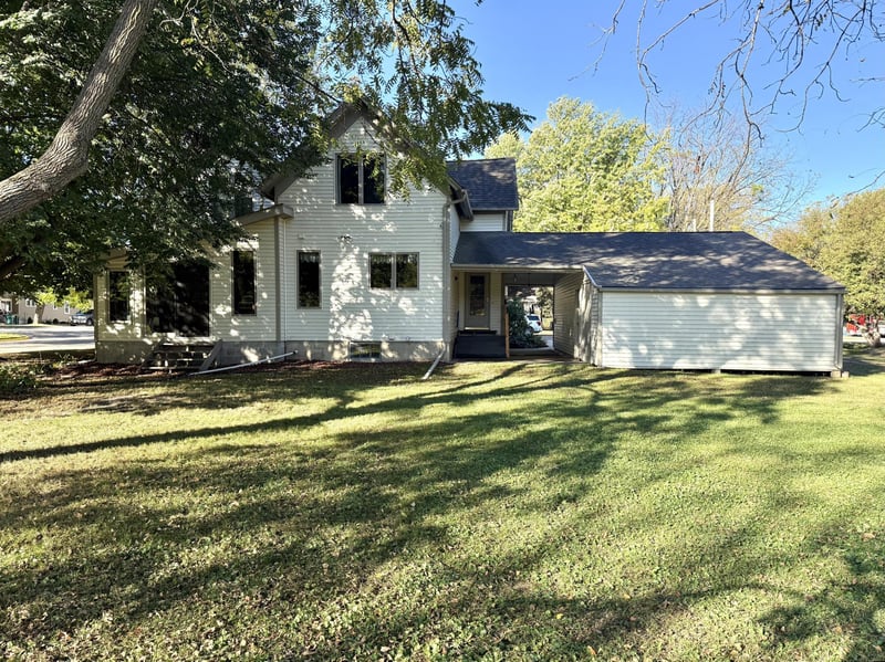 795 Broadway Ave S, Cokato, MN 55321
