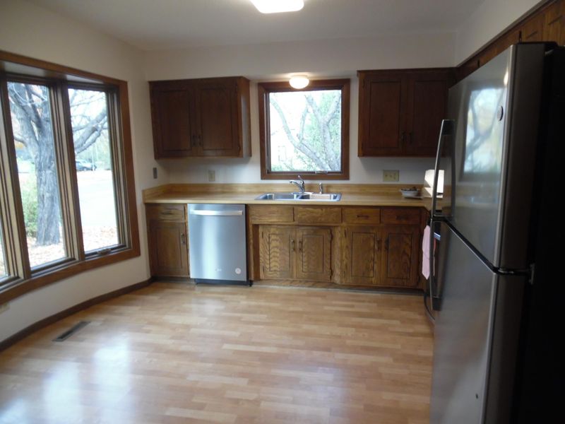 379 3rd St NW, Forest Lake, MN 55025
