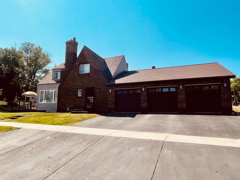 419 5th Ave NW, Chisholm, MN 55719