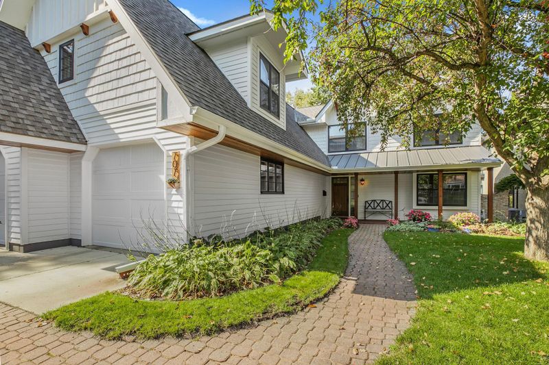 707 Riverside Dr SE, Saint Cloud, MN 56304