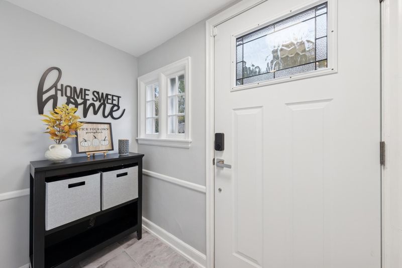 6804 Garfield Ave, Richfield, MN 55423