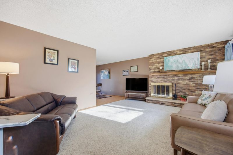 912 Belsly Blvd, Moorhead, MN 56560