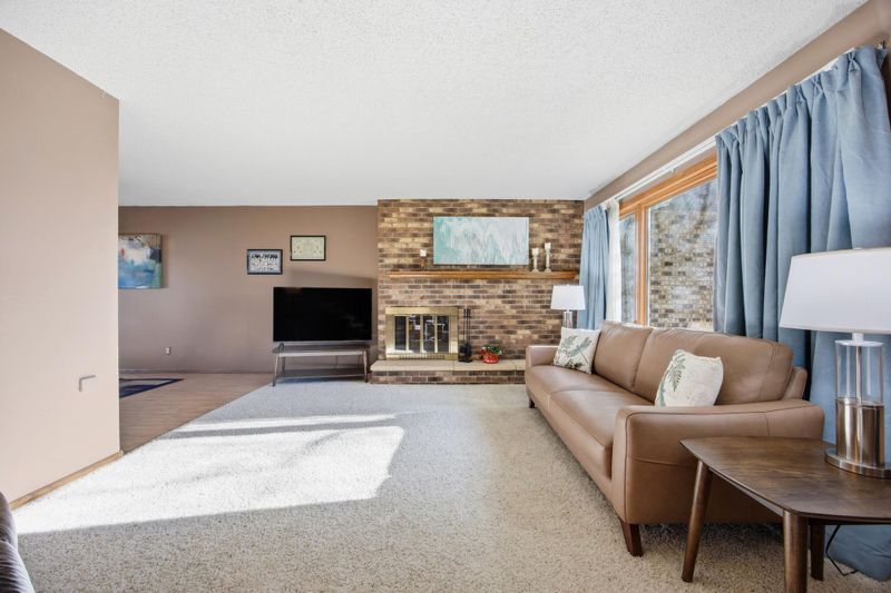 912 Belsly Blvd, Moorhead, MN 56560