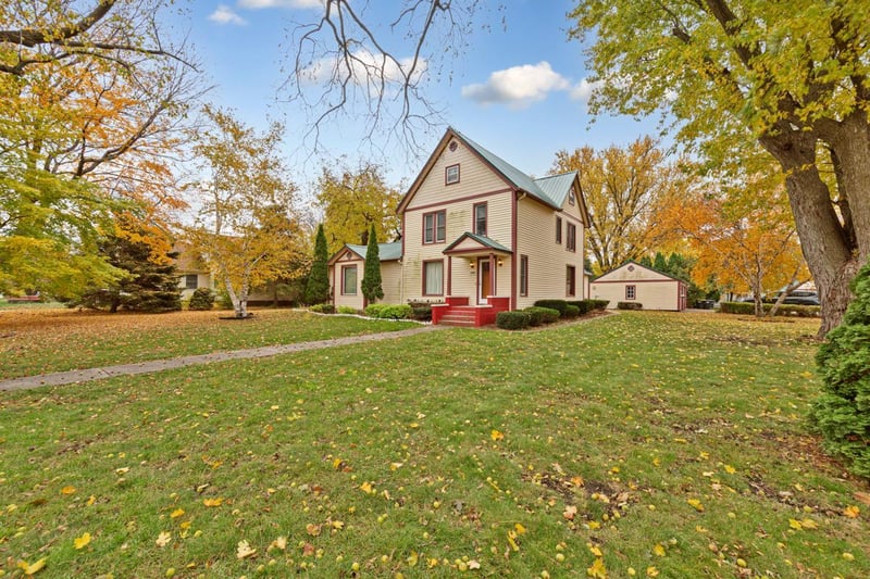 442 Cleveland Ave W, Winnebago, MN 56098