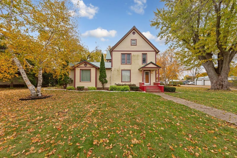 442 Cleveland Ave W, Winnebago, MN 56098
