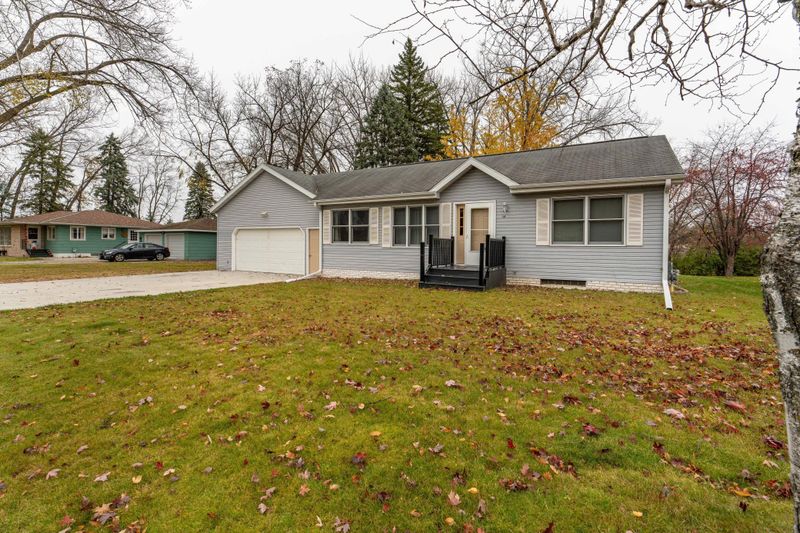 19 6th St NE, Pelican Rapids, MN 56572